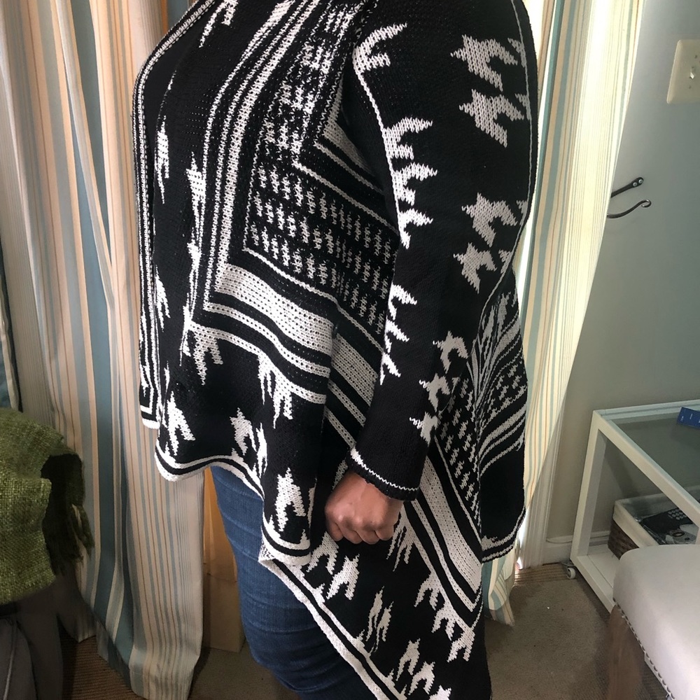 Drape Front Long Tribal Pattern Knit Sweater. - image 3